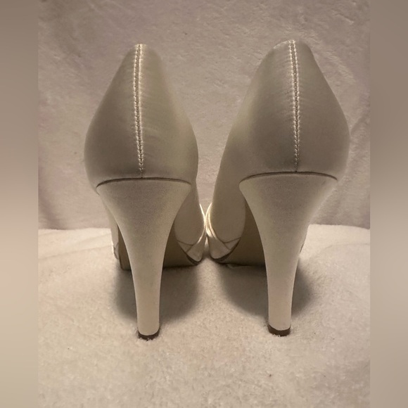 New! Ivory wedding shoe. Size‎ 9 - Picture 7 of 15